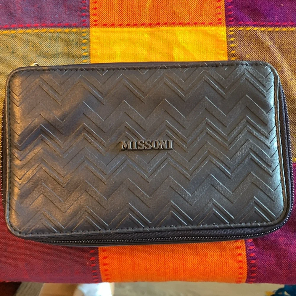 Missoni Black Travel Bag unopened - Picture 2 of 5
